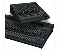  :  Mackie Mixer